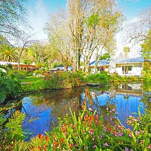 https://waterland-lodge.hotels-capetown.com