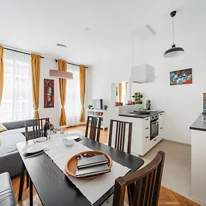  Apartment 15 C&j's