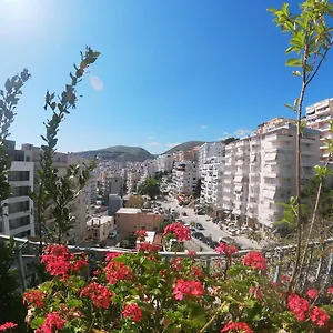 https://honey-apartments-near-promenade.albaniahotels.org