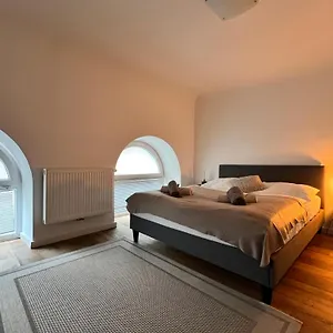  Apartment Rema 1090