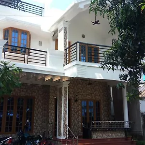 Cukoos Nest , Kochi Inde