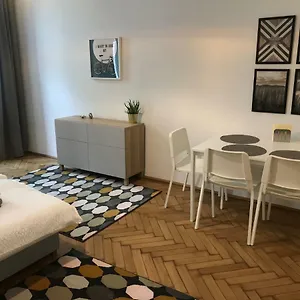 Ferienwohnung Antonina Viena